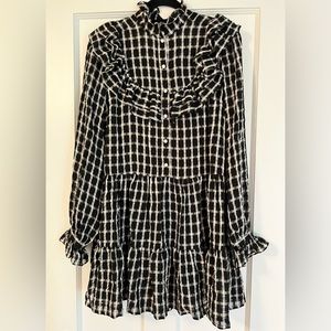H&M Long Sleeve Ruffle Detail Dress